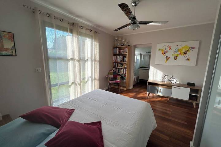 Location de vacances pour 6 personnes, avec terrasse et jardin à La Brède - 3