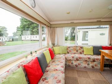 Caravan for 8 People in Shropshire, West Midlands, Photo 2