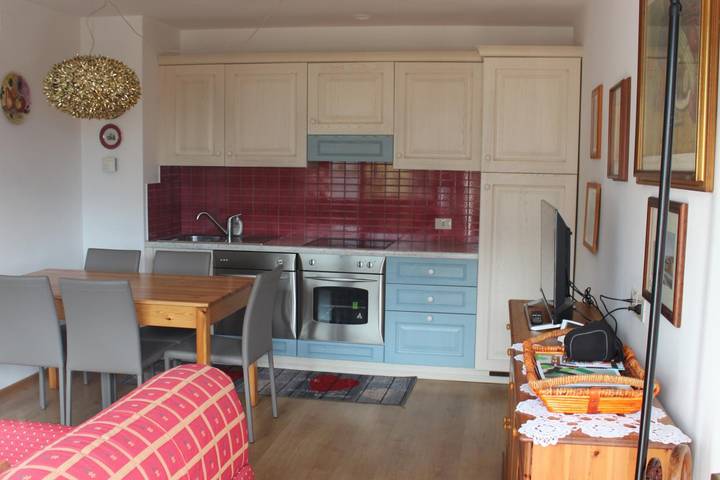 Ganze Ferienwohnung, Ferienwohnung für 4 Personen mit Terrasse in Cavalese, Fleimstaler Alpen