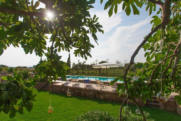 Chambre d’hôte pour 2 personnes, avec vue ainsi que piscine et jardin