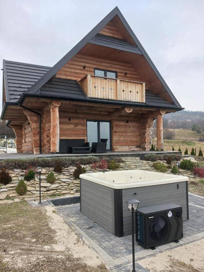 Domek w górach z balią jacuzzi Asina Chata Zawoja in Zawoja, Karpaty (Polska)