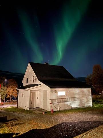 Ferienhaus für 8 Personen, mit Garten und Ausblick, mit Haustier in Tromsø