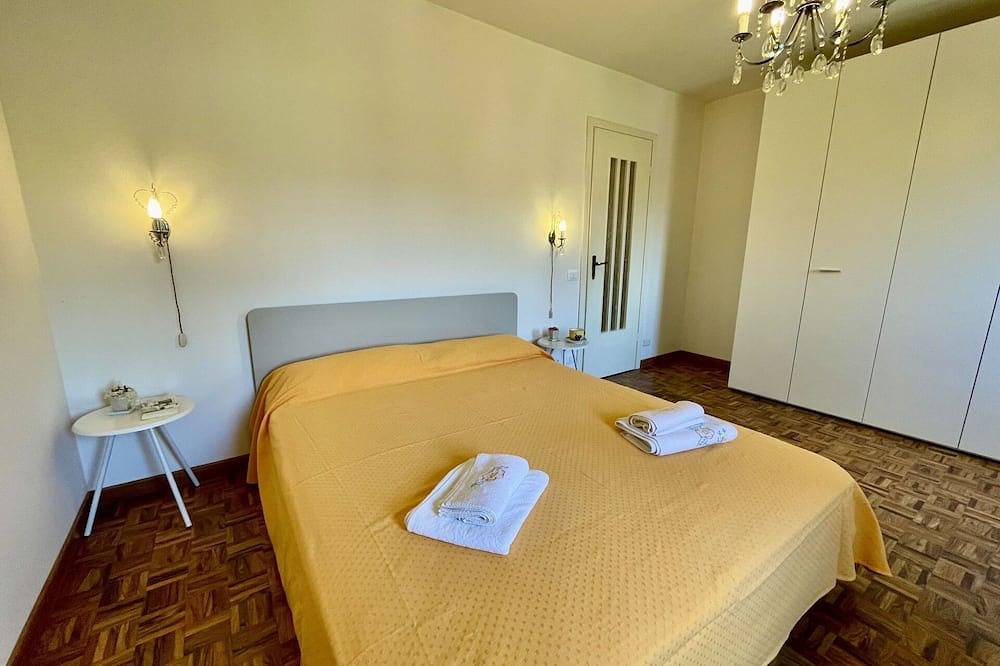 Bellissima villa indipendente per 5 ospiti con Wifi, Tv e balcone in Baveno, Comune di Baveno