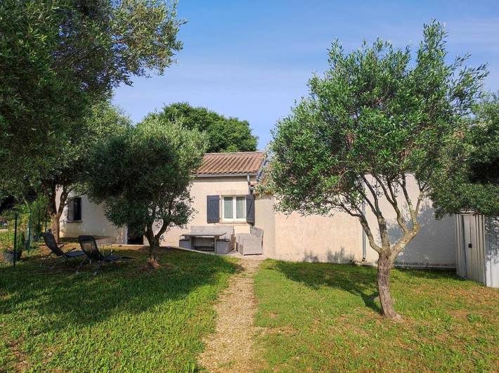Appartement de vacances pour 3 personnes, avec jardin