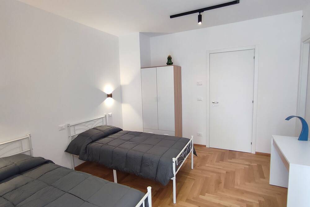 Apartamento entero, Apartment between sea and mountain in Castel di Lama, Provincia de Ascoli Piceno