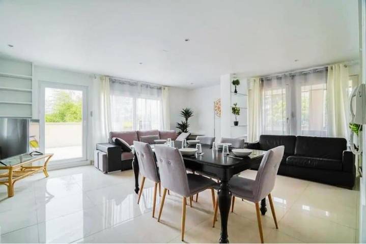 Gîte pour 7 personnes, avec terrasse à Montry - 3