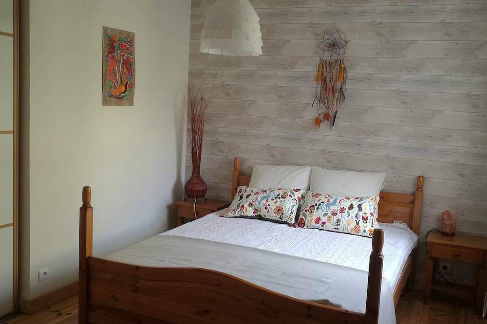 Appartement entier, L'Oliveraie Détente et nature au coeur des volcans in Chauriat, Région de Clermont-Ferrand