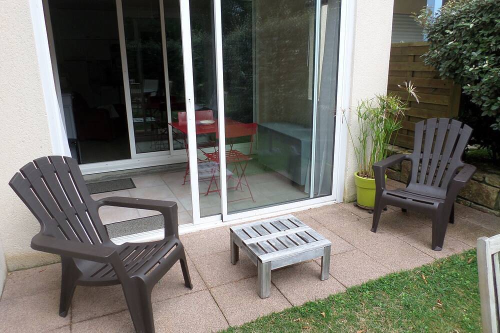 Entire apartment, Cozy apartment 300m from the beach of kerleven with garden in La Forêt-Fouesnant, Côte de Cornouaille