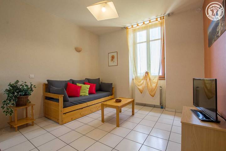 Gîte pour 3 personnes, avec terrasse à Thoiry (Savoie) - 3