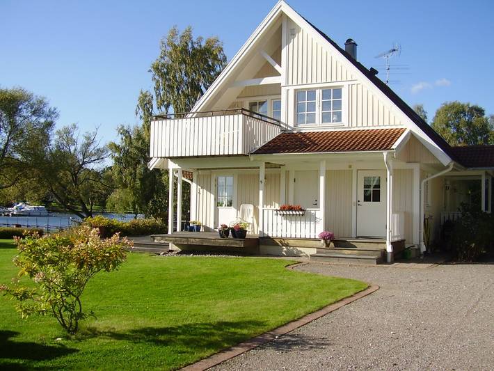 Location de vacances pour 8 personnes, avec jardin ainsi que vue sur le lac et terrasse dans Uppsala - 2