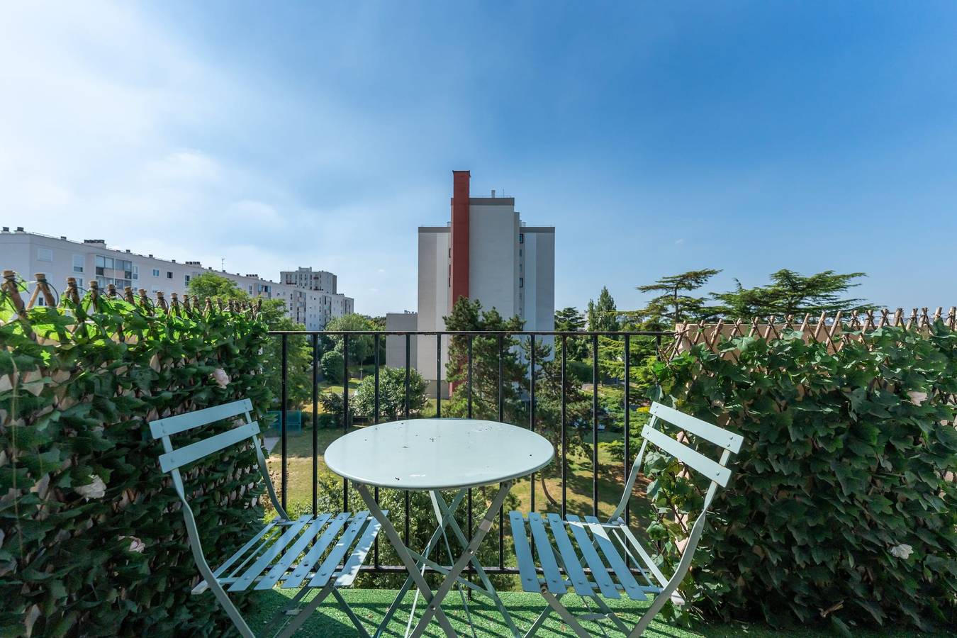 Ganze Wohnung, Le Crépuscule - Wifi - Balcon in Créteil, Val-de-Marne
