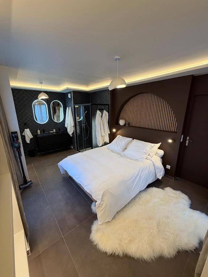 Appartement entier, L'Écrin Beige - Immersive suite with private Jacuzzi in Champlan, Essonne
