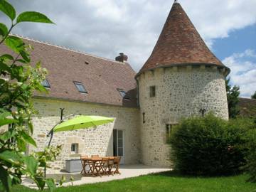 Gîte pour 13 personnes, avec jardin à Coulonges-sur-Sarthe