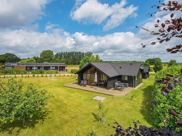 Ferienhaus für 6 Personen, mit Whirlpool und Terrasse sowie Sauna in Ahl Strand