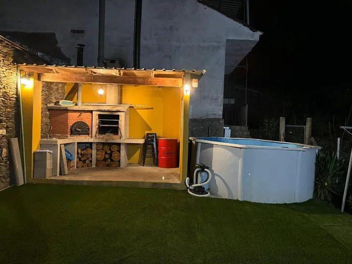 Maison de vacances pour 6 personnes, avec terrasse et piscine ainsi que vue et jardin - 1