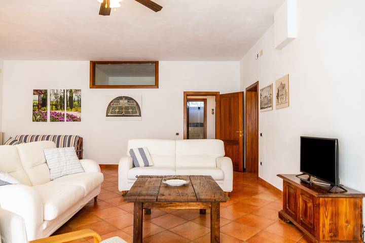 Location de vacances pour 6 personnes, avec jardin à Follonica - 3