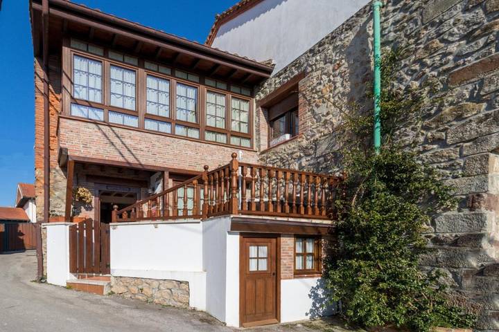 Casa de vacaciones para 6 personas, con vistas y terraza en Comillas