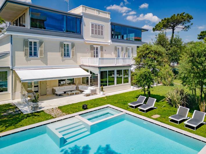 Villa per 10 persone, con Idromassaggio e Terrazza nonché Giardino e Sauna a Milano Marittima