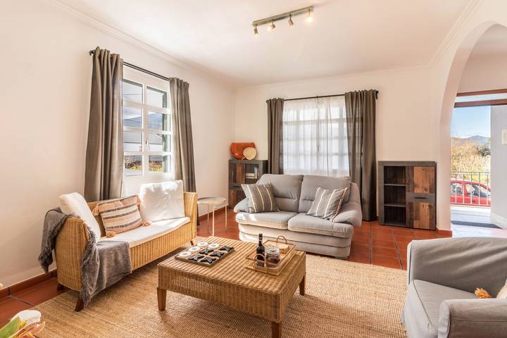 Casa Da Olides: Vistas a la montaña, balcón y Wi-Fi in Santana, Isla de Madeira