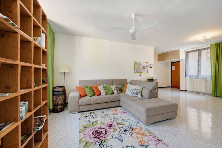 Apartment 'Casa Regina Salò' with Lake View and Wi-Fi
