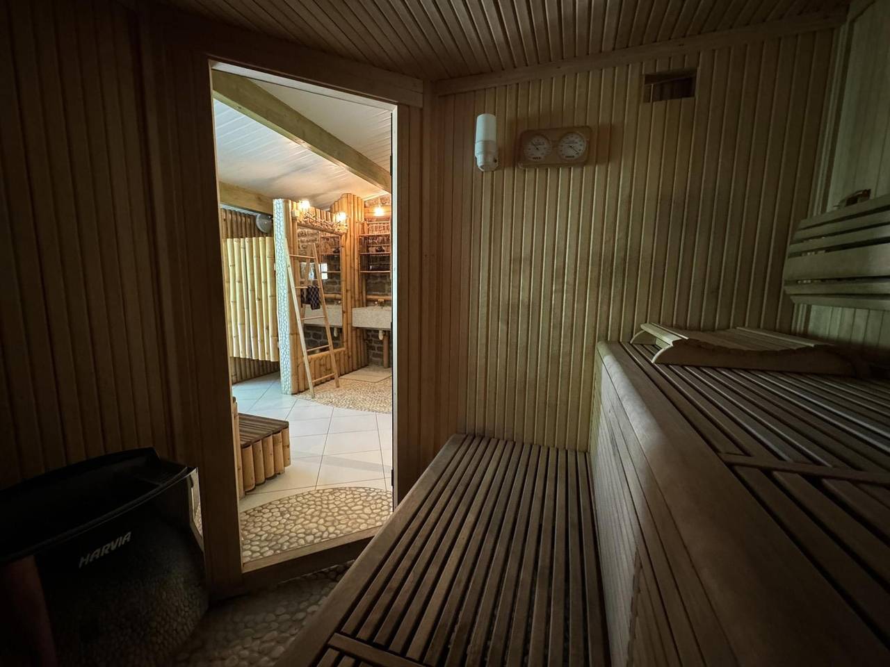 Moulin du Gast 35pers : logements insolites,jacuzzi sauna billard in Le Gast, Noues de Sienne