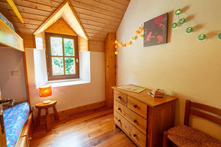 Gîte pour 6 personnes, avec jardin à Saint-Bauzile - 4