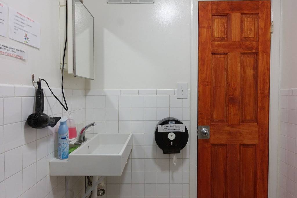 Best Nyc House ★ 2 Blocks zur U-Bahn✈︎Ewr 10 Minuten zu Fuß zum Prudential Center in Newark, Essex County (NJ)