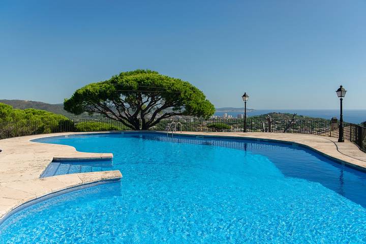 Holiday rental for 8 people, with terrace in Sant Feliu de Guíxols