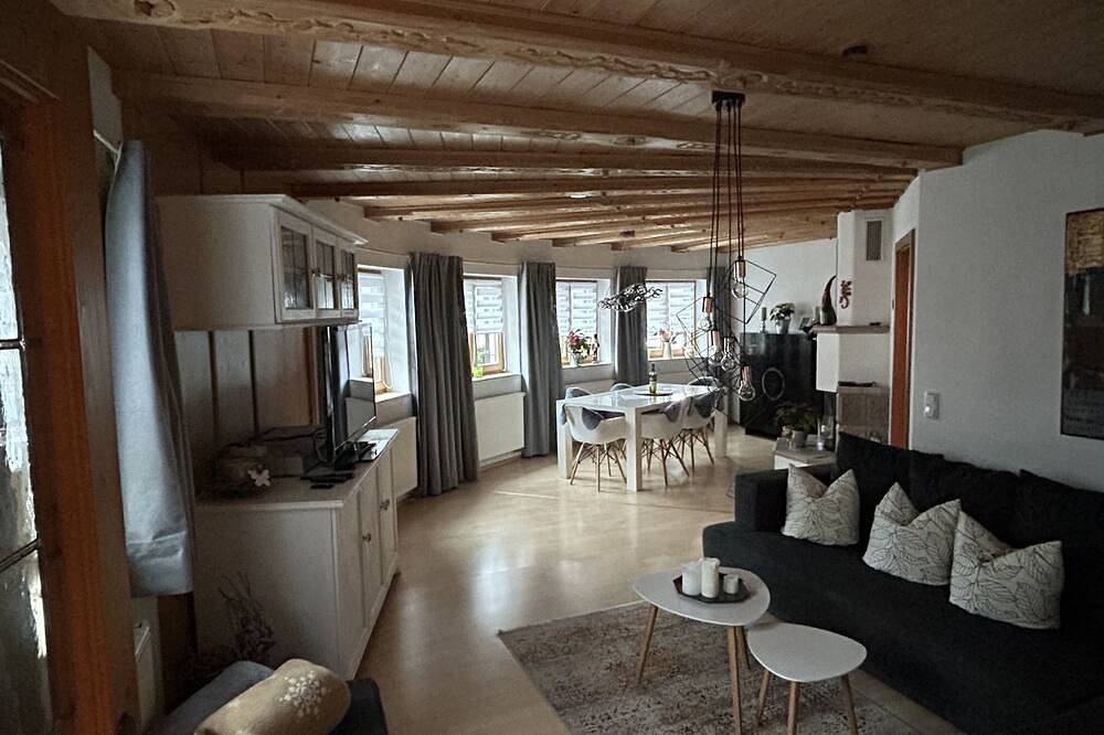 Ferienhaus 80qm, Terrasse, 2 Schlafzimmer, Wohnzimmer, Wlan, Tv, max. 4Personen in Ruhpolding, Bayerische Alpen