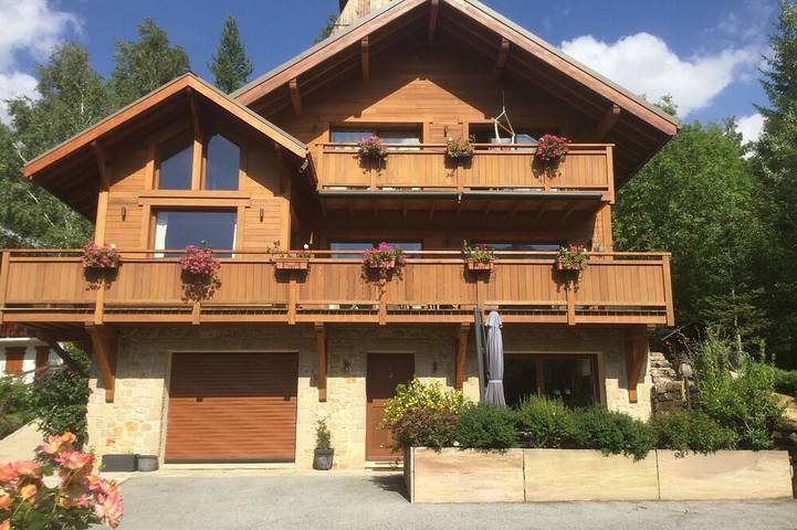 Chalet pour 4 personnes, avec Terrasse et Jardin à Allos