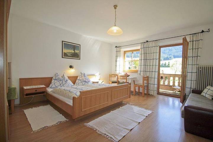 Bauernhaus für 3 Personen, mit Garten und Seeblick sowie Ausblick, mit Haustier in Tirol - 4