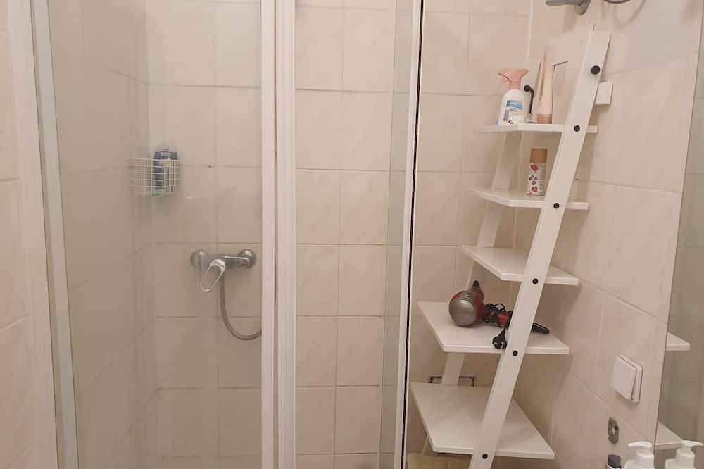 Ganze Wohnung, Beautiful Apartment near the center in Wien, Wienerwald