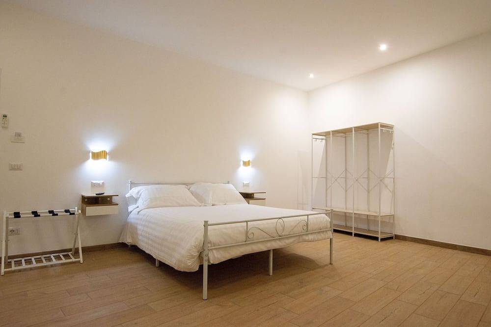 Ganze Wohnung, Mimì's House: Comfort in the Medieval Village of Nettuno in Nettuno, Rom Provinz