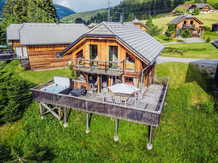 Ferienhaus für 9 Personen, mit Terrasse und Garten sowie Whirlpool in Sankt Georgen am Kreischberg