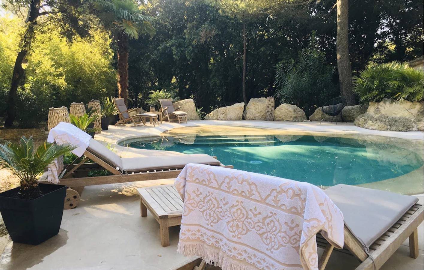 Moderno apartamento con piscina, parking y aire acondicionado a 2 km de Les Angles in Les Angles (Gard), Region de Nimes