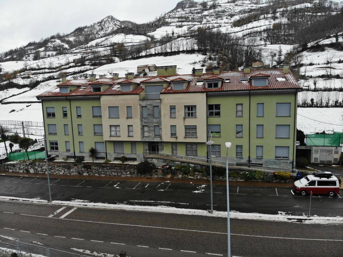 Apartamento entero, Two-Bedroom Apartment in Aller, Cordillera Cantábrica