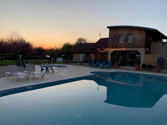 Location de vacances pour 6 personnes, avec bassin pour enfant et piscine, animaux acceptés à Cormatin - 2