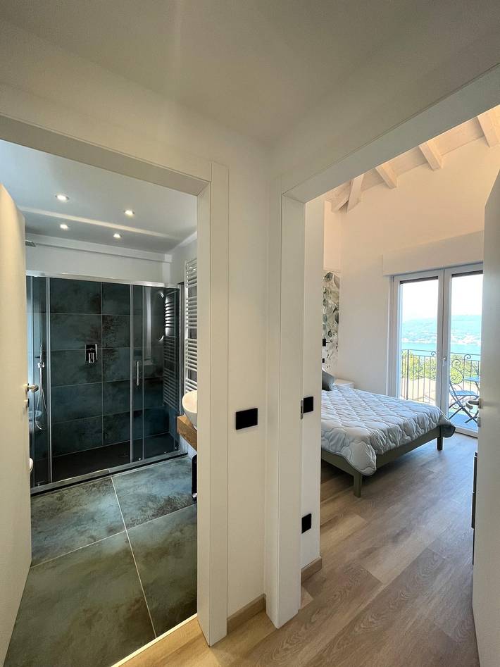 Ferienwohnung für 8 Personen, mit Balkon und Garten sowie Seeblick und Ausblick in Comune di Stresa - 3
