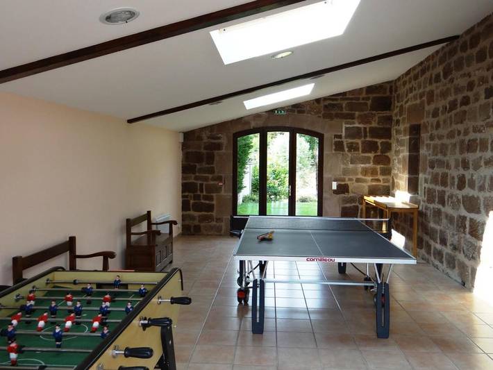 Location de vacances pour 24 personnes, avec terrasse à Nauviale - 2