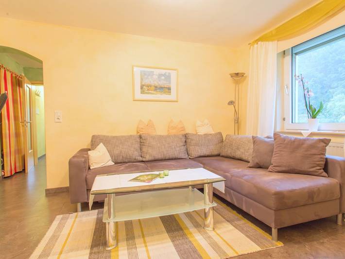 Ferienwohnung für 2 Personen, mit Terrasse und Garten sowie Sauna in Waxweiler