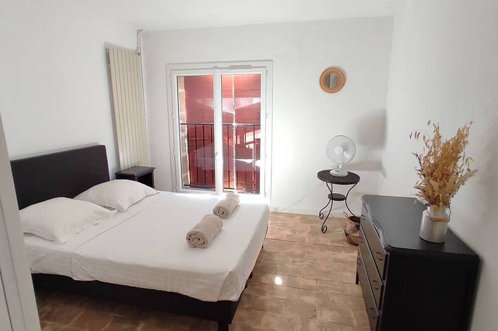 Location de vacances pour 8 personnes, avec jardin à Lambesc - 3
