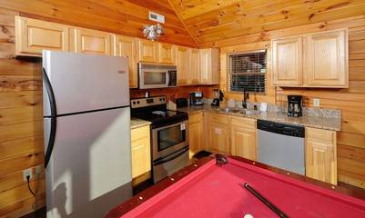 Chalet for 2 Guests in Pigeon Forge, Sevier County, Picture 2