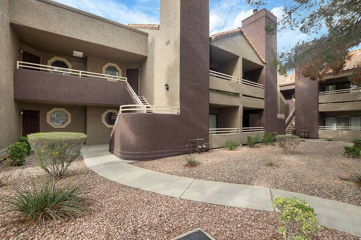 Vacation rental for 2 people, with pool and balcony in Spring Valley (NV)