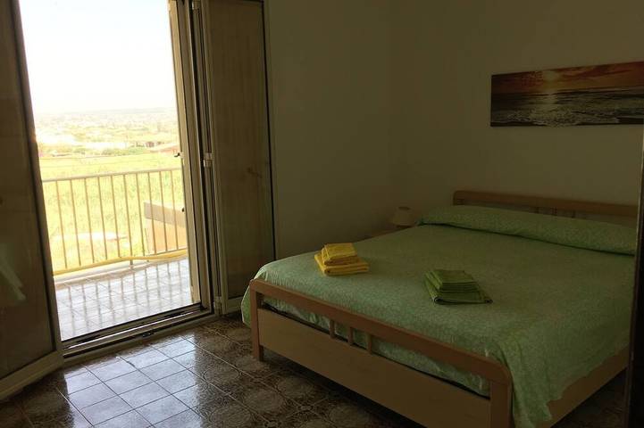 Il giardino sul mare - Villa con giardino a pochi metri dal mare in Cava d'Aliga, Scicli