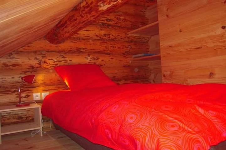 Gîte pour 3 personnes, avec jardin dans Saint-Martin-la-Sauveté - 2