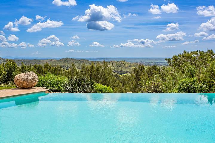 Location de vacances pour 10 personnes, avec piscine à Les Baux-de-Provence - 2