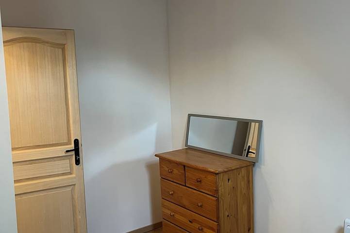 Location de vacances pour 7 personnes, avec jardin à La Douze - 2