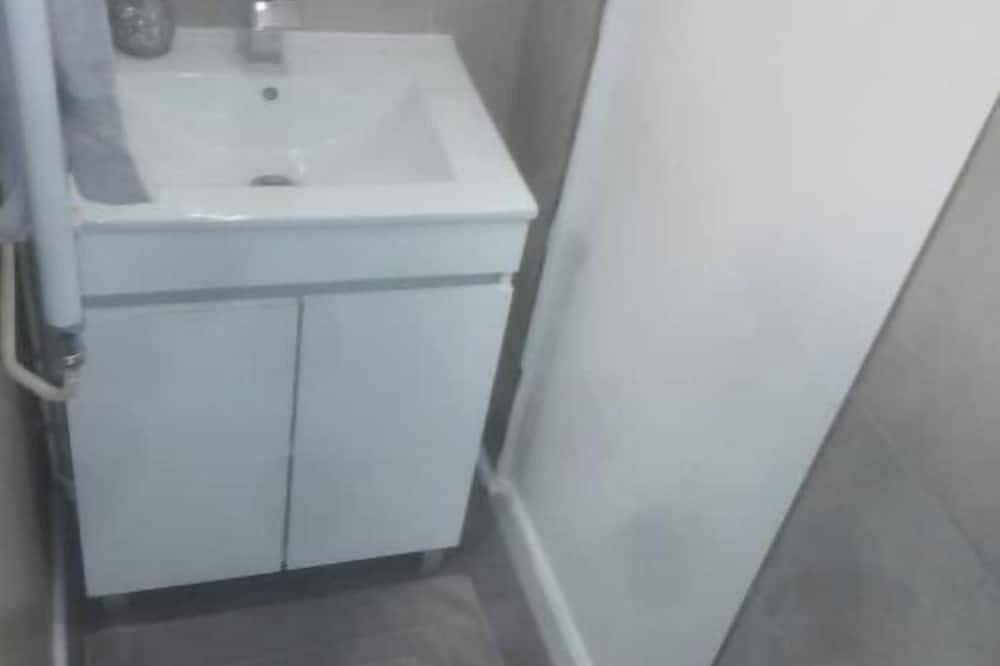 Appartement entier, Studio du palmier. in Ris-Orangis, Essonne