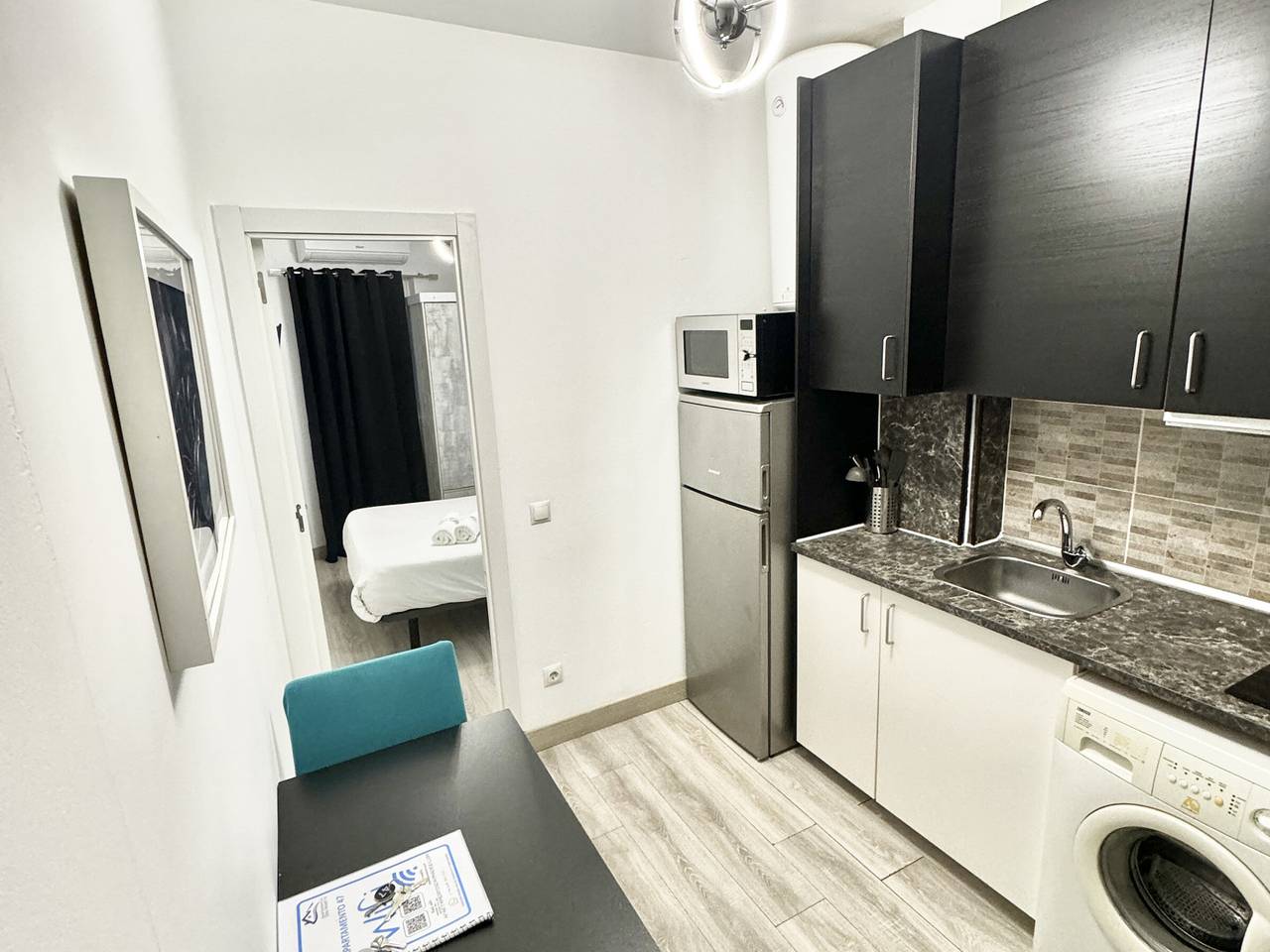 Studio entier, Studio chaleureux en centre-ville - 2 pers. in Centro (Madrid), Madrid