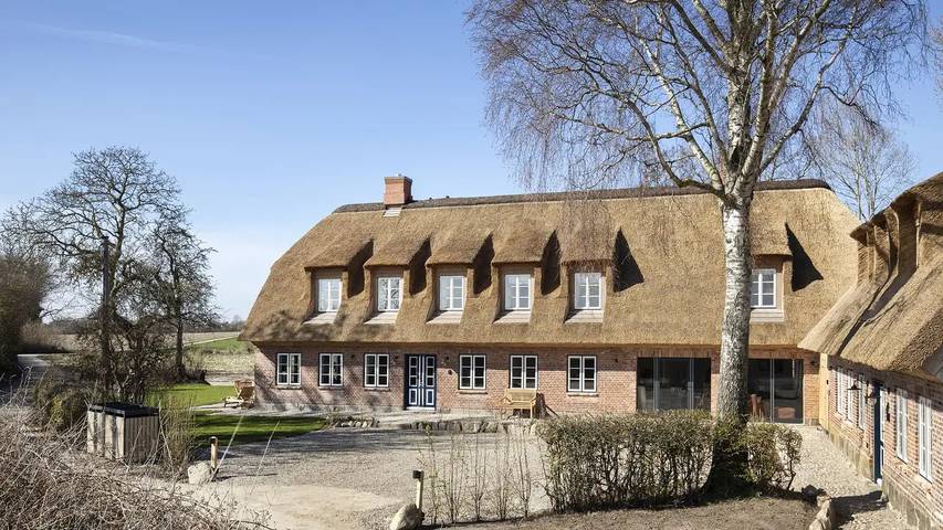 Ferienhaus für 25 Personen, mit Garten und Terrasse sowie Sauna, mit Haustier in Hasselberg